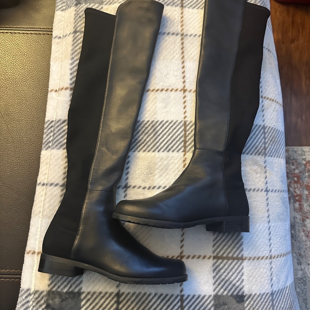 Stuart Weitzman - Picture 5 of 5